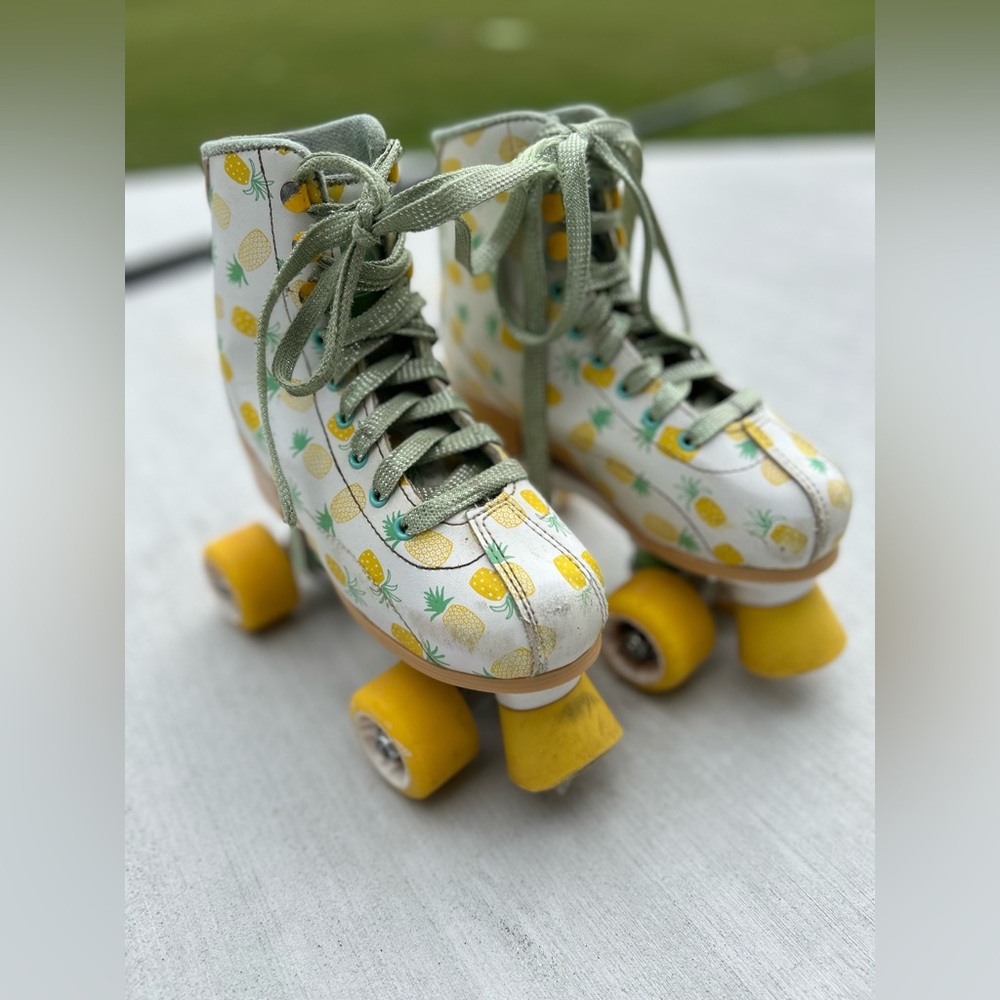 Kids pineapple roller skates